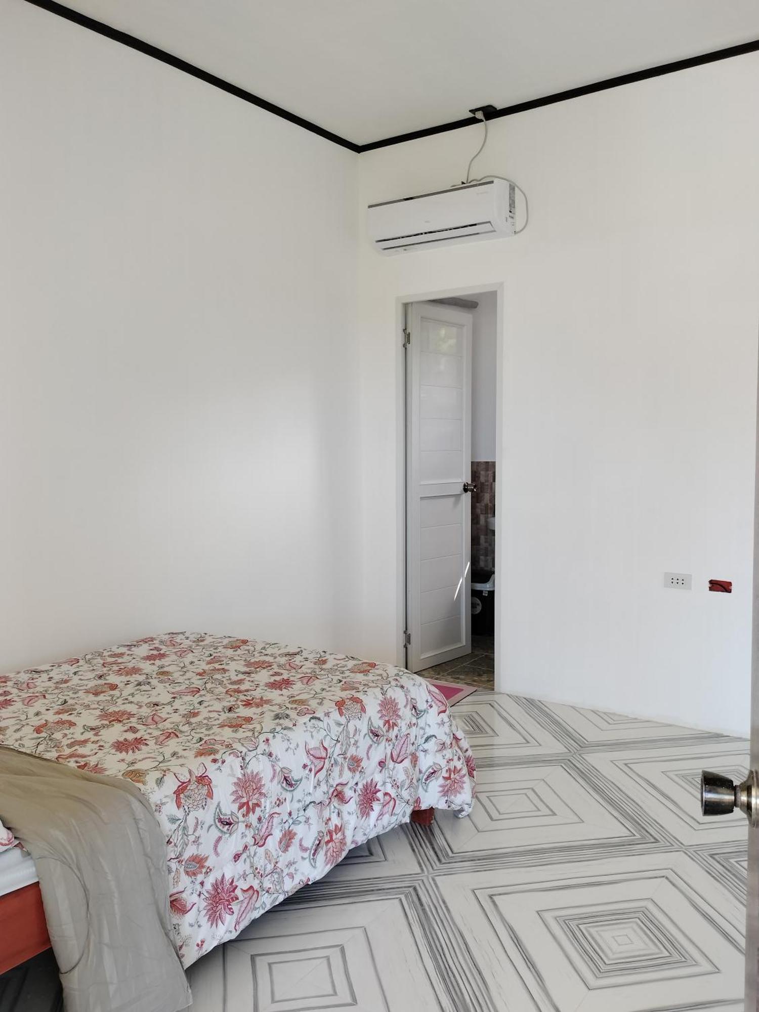 Gml House Country house Daanbantayan